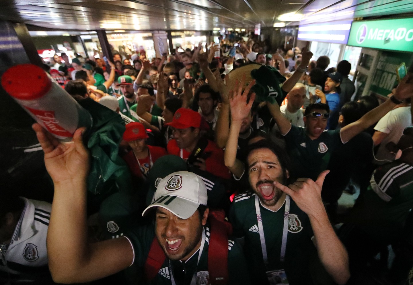 Прыжки мексиканских фанатов после гола Лосано спровоцировали землетрясение